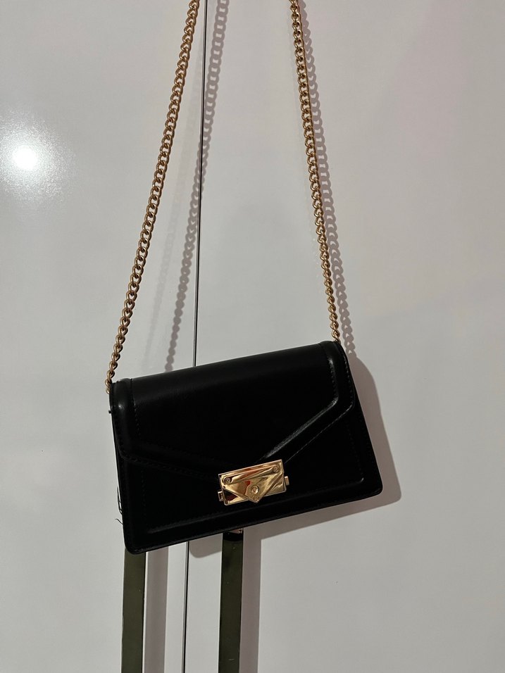 Zincir Detaylı Siyah Deri Kadın Çanta - Görsel 4