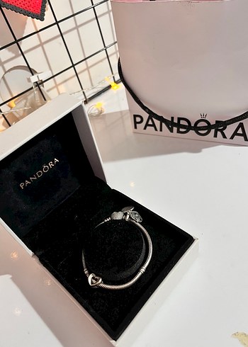 ORİJİNAL KALPLİ TAŞLI PANDORA BİLEKLİK - Görsel 4