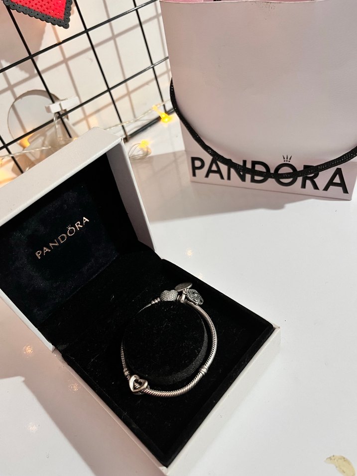 ORİJİNAL KALPLİ TAŞLI PANDORA BİLEKLİK - Görsel 4