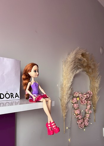 EVER AFTER HİGH OYUNCAK BEBEK - Görsel 3