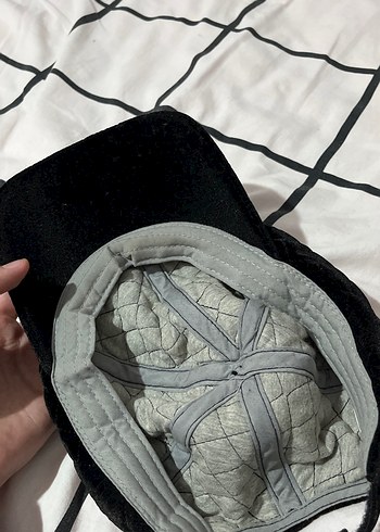 Kürk Detaylı Siyah Gotik Kadın Şapka - Görsel 2