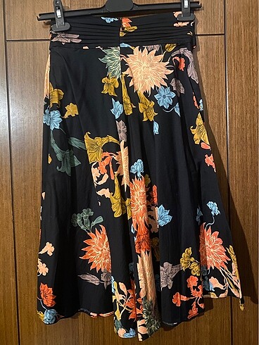 Zara Zara Çiçek Desenli Etek