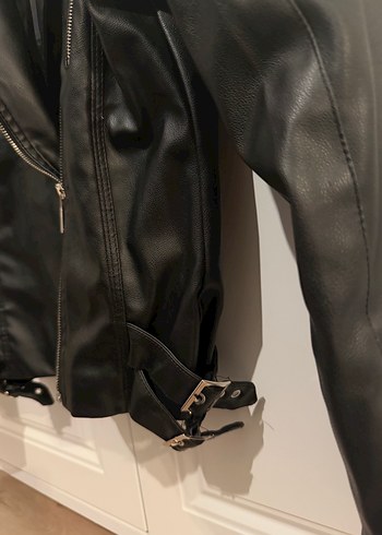 Siyah Deri Biker Ceket, Fermuarlı, Dar Kesim - Görsel 4