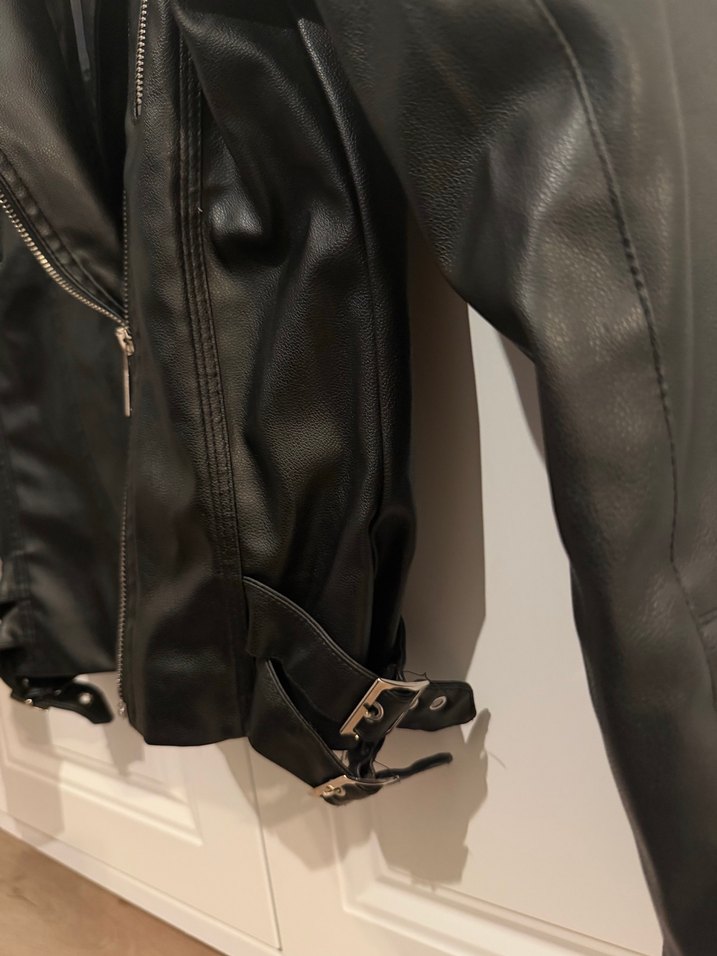 Siyah Deri Biker Ceket, Fermuarlı, Dar Kesim - Görsel 4