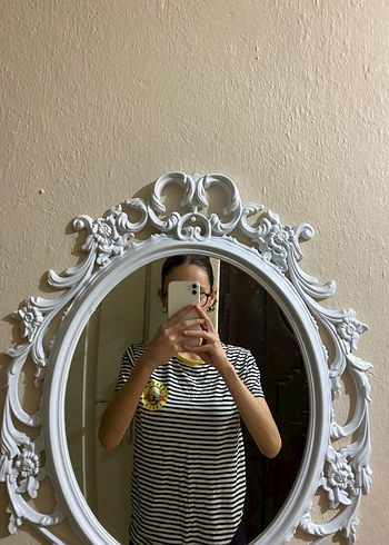 Siyah Beyaz Çizgili Sarı Yaka Tişört - Görsel 3