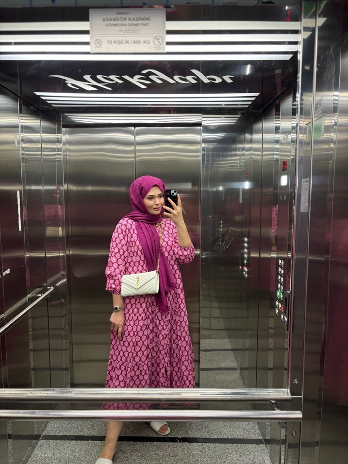 Koyu Pembe İpek Dokulu Drapeli Kadın Şal - Görsel 2