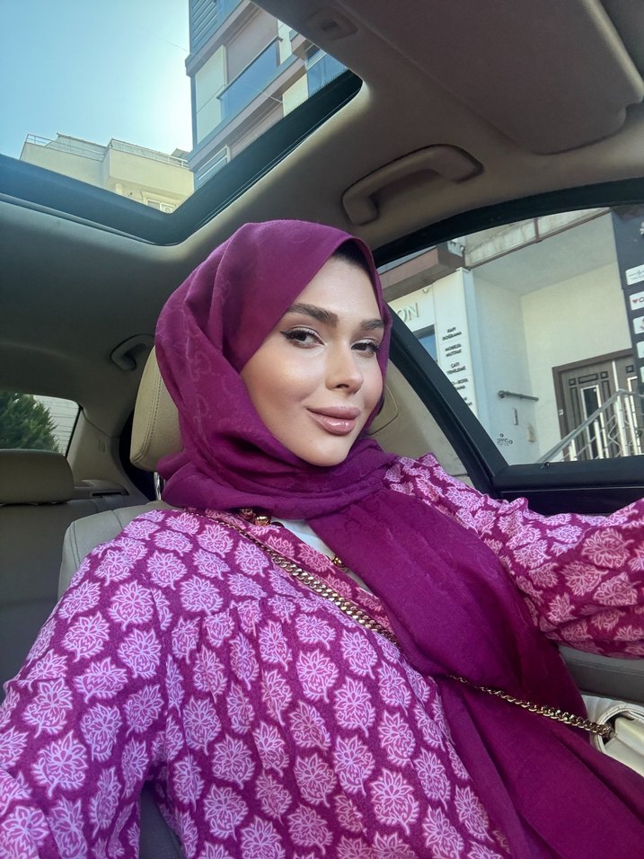 Koyu Pembe İpek Dokulu Drapeli Kadın Şal - Görsel 3