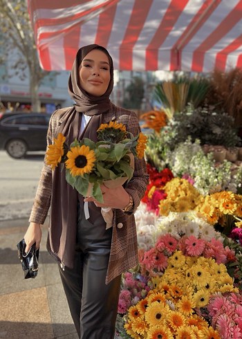 Drapeli Etnik Desenli Kahverengi Midi Kadın Takım - Görsel 5