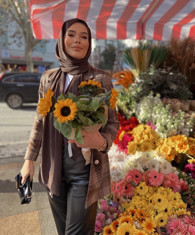 Drapeli Etnik Desenli Kahverengi Midi Kadın Takım - Görsel 3