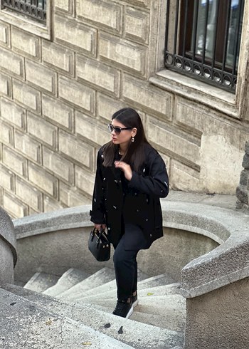 Kadın Siyah Deri Kuşaklı Trençkot - Görsel 2