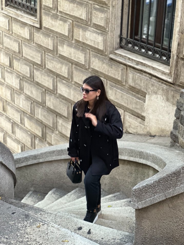 Kadın Siyah Deri Kuşaklı Trençkot - Görsel 2