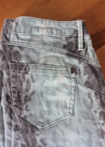 Gri Batik Desenli Salaş Midi Kot Pantolon R jean - Görsel 4