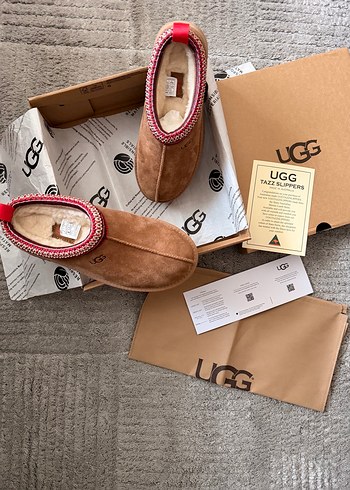 Ugg Tazz İi Platform Kadin Suet Terlik Yeni Kullanilmamis