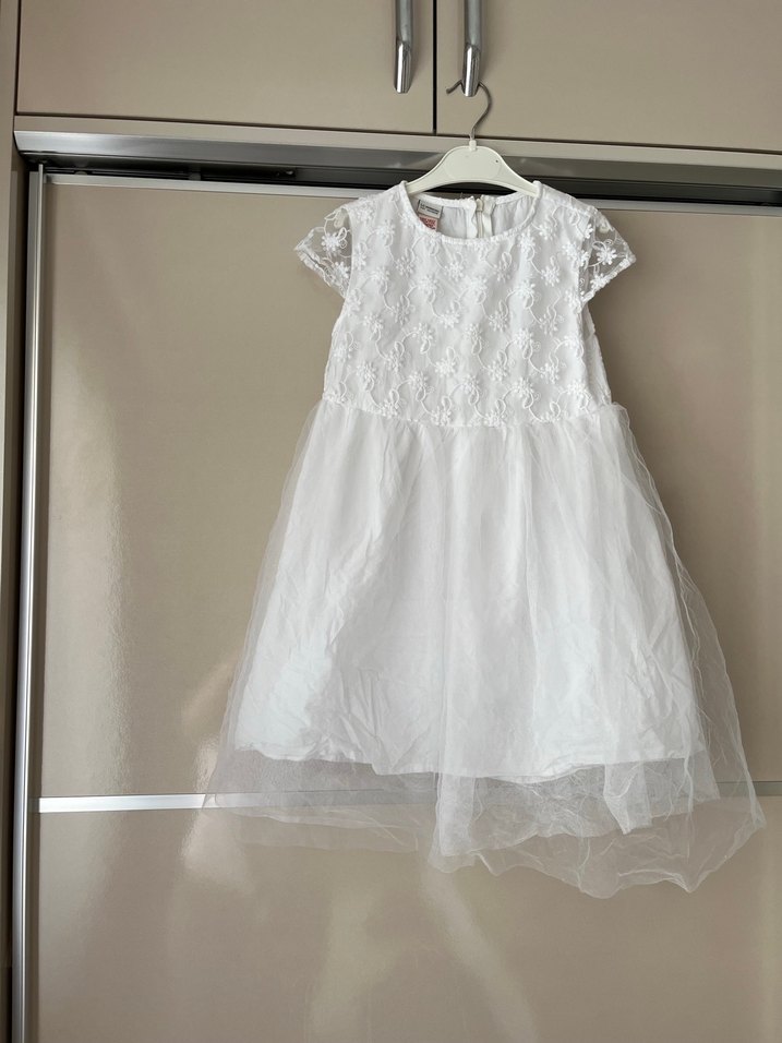 Beyaz Dantel Detaylı Kız Çocuk Abiye Elbise - Görsel 2