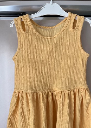 Kolsuz Sarı Keten Kız Elbisesi - Görsel 3
