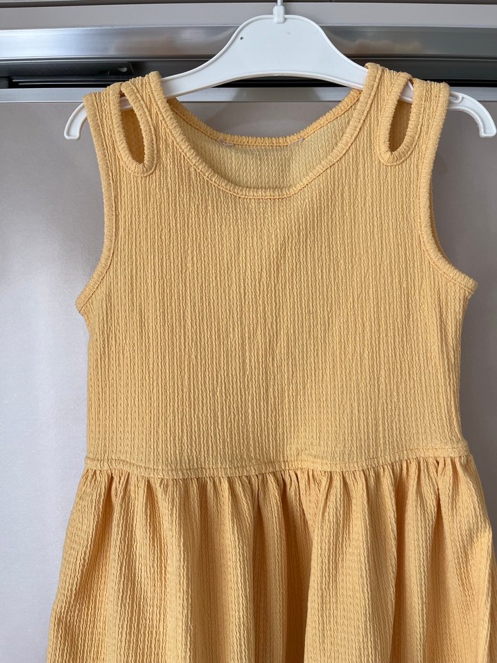 Kolsuz Sarı Keten Kız Elbisesi - Görsel 3