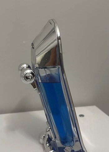 Carolina Herrera 212 Erkek Parfümü - Görsel 2