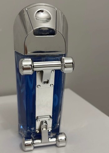 Carolina Herrera 212 Erkek Parfümü - Görsel 4