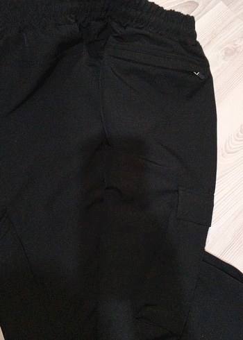 Siyah Kadın Midi Kumaş Pantolon - Görsel 3