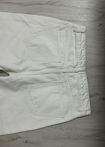 Beyaz Salaş Kesim Midi Kadın Jean - Görsel 4