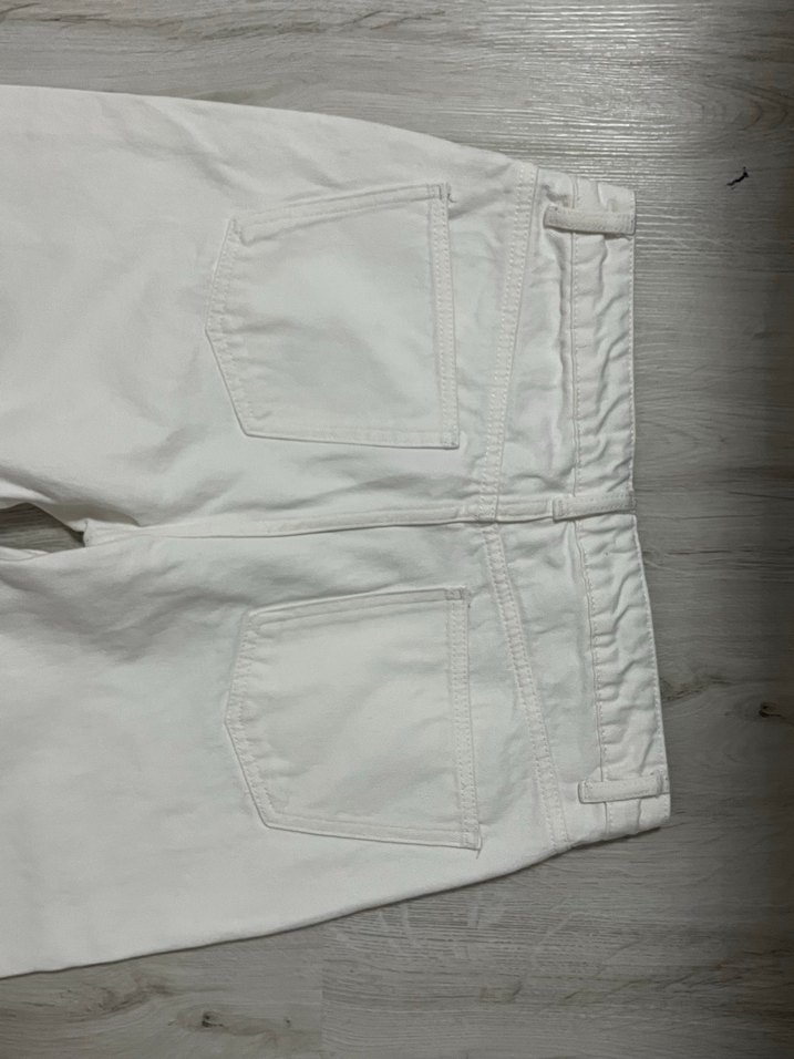 Beyaz Salaş Kesim Midi Kadın Jean - Görsel 4