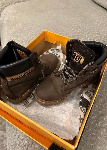 Bulldozer Kadın Bot - Görsel 2