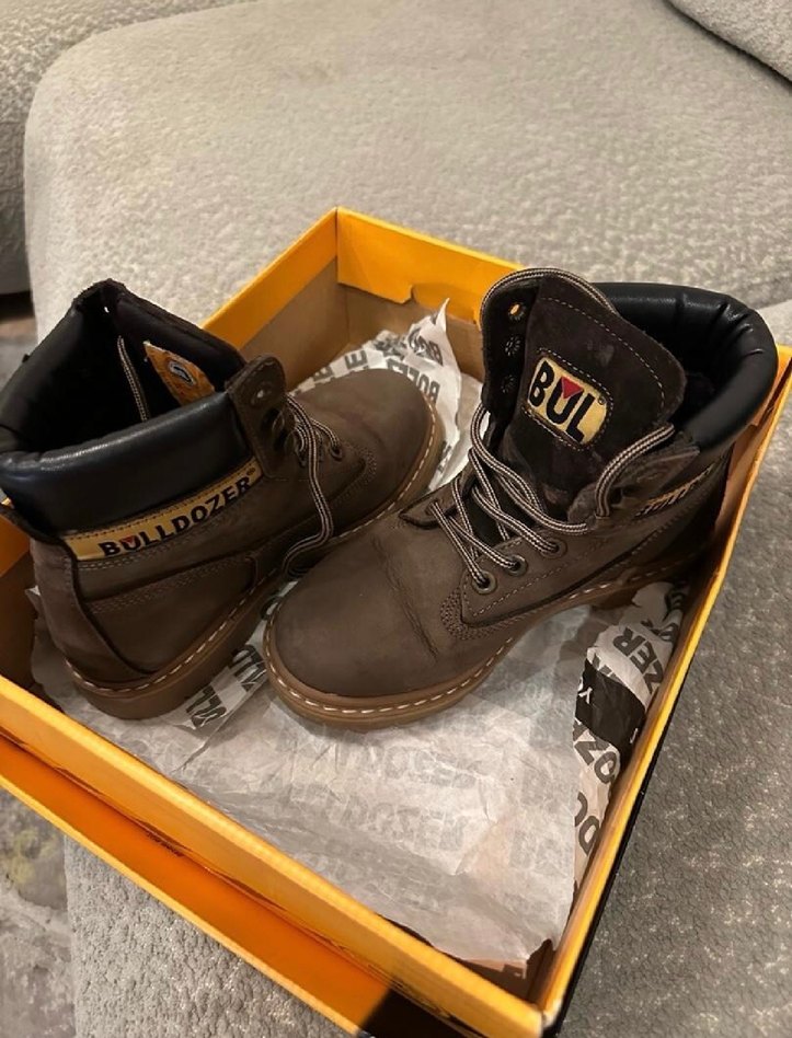 Bulldozer Kadın Bot - Görsel 2