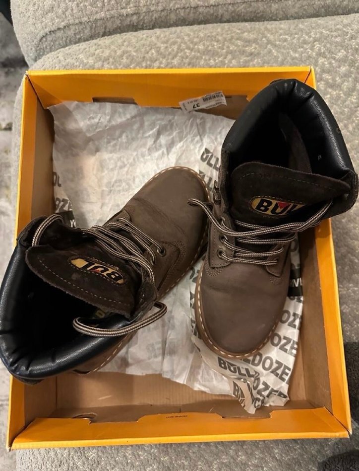 Bulldozer Kadın Bot - Görsel 3