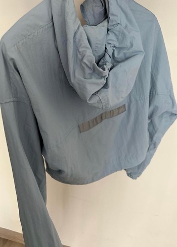 Bershka Kadın Yağmurluk - Görsel 4