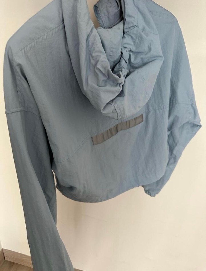 Bershka Kadın Yağmurluk - Görsel 4