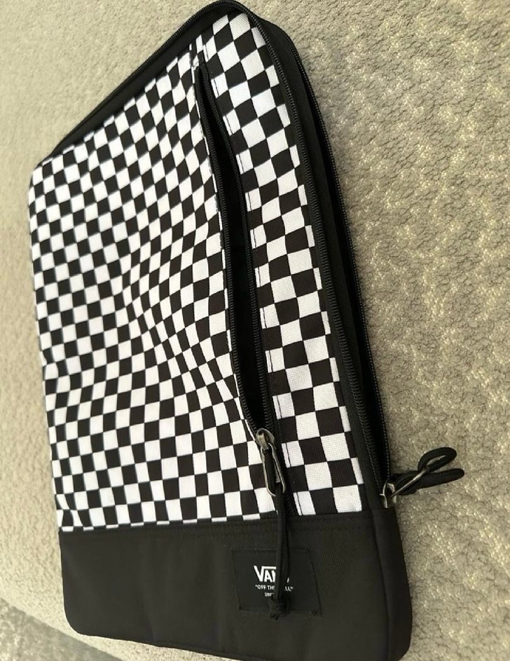 Orjinal Vans Siyah Beyaz Kareli Laptop Çantası - Görsel 3