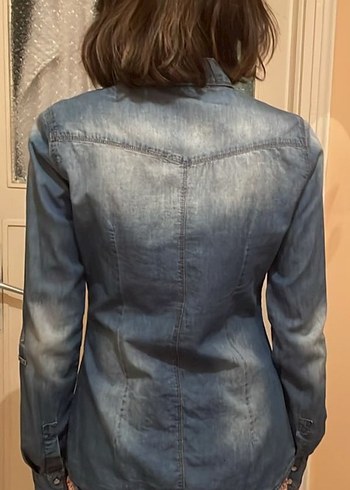 Düğmeli, Denim Kadın Gömlek - Görsel 3