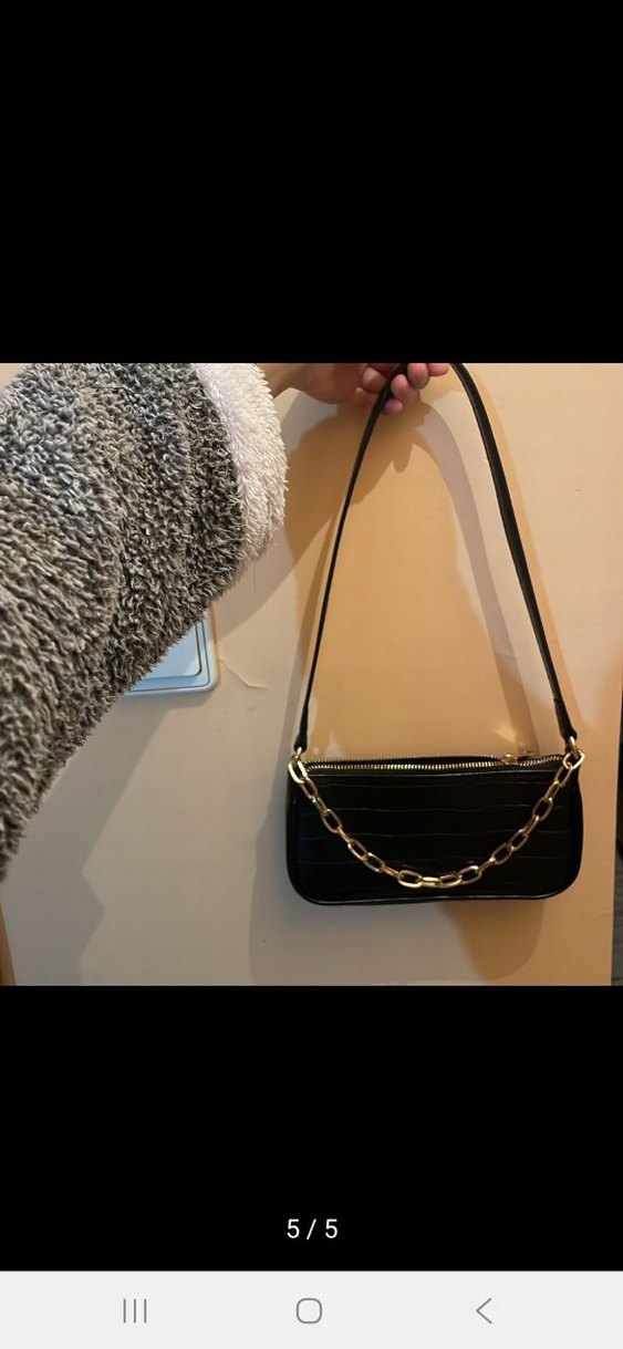 Zincir Detaylı Siyah Deri Yılan Desenli Çanta - Görsel 2