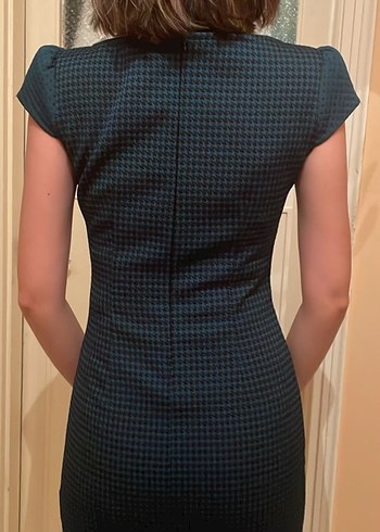 Kadın Yeşil Üzerine Siyah Kareli Midi Kalem Elbise - Görsel 4