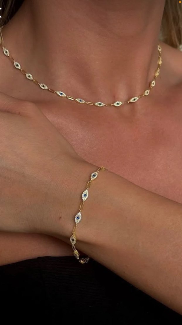 Zincir Detaylı Altın Renk Sıra Sıra Nazar Kolye - Görsel 3