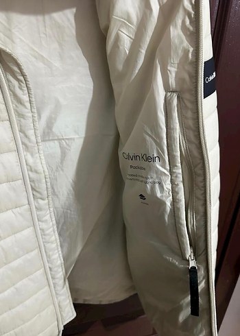 Calvin Klein Erkek Beyaz Fermuarlı Mont - Görsel 2