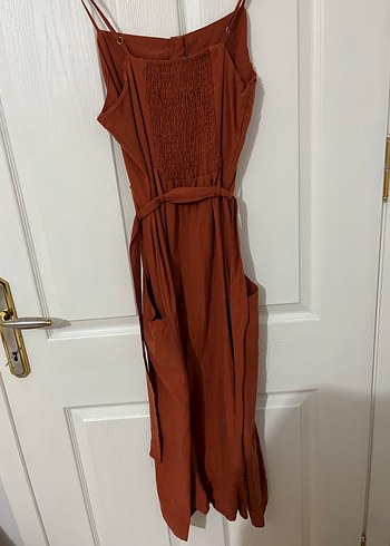 Düğmeli Kahverengi Uzun Askılı Elbise - Görsel 3