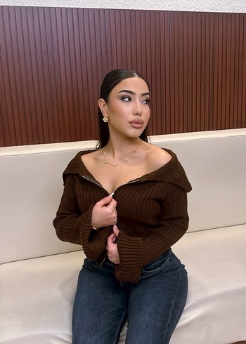 Kahverengi Deri Yüksek Yakalı Kadın Kazak - Görsel 4