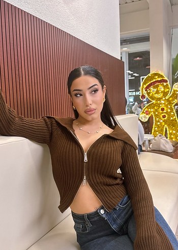 Kahverengi Deri Yüksek Yakalı Kadın Kazak - Görsel 2