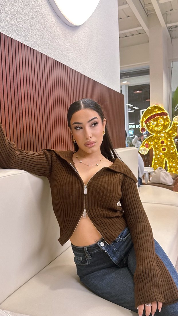 Kahverengi Deri Yüksek Yakalı Kadın Kazak - Görsel 2