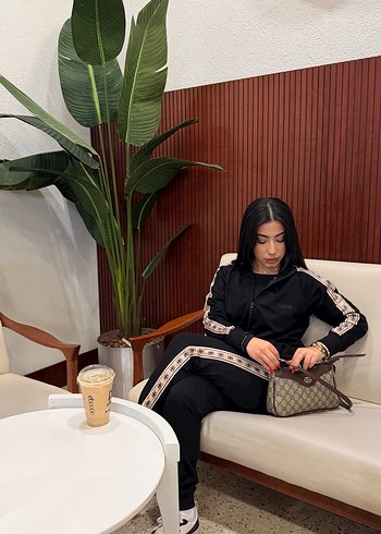 Siyah GuessDesenli Kadın Eşofman - Görsel 2