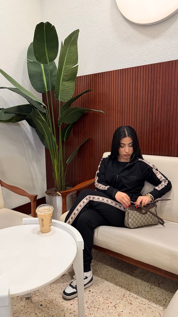 Siyah GuessDesenli Kadın Eşofman - Görsel 2