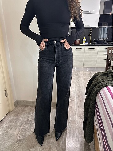 Zara straight jean