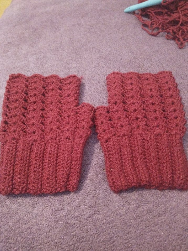 Bordo Örgü Kadın Eldiven - Görsel 3