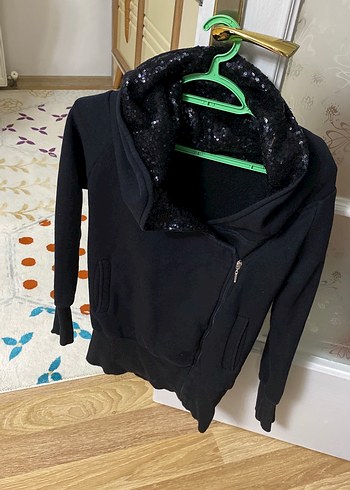 Fermuarlı Siyah Yüksek Yakalı Hırka - Görsel 2