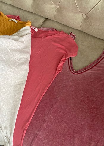 4 adet tşört pembe sarı krem - Görsel 2