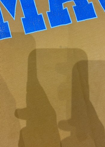 Sarı Mavi Baskılı Hamile Tişörtü - Görsel 3