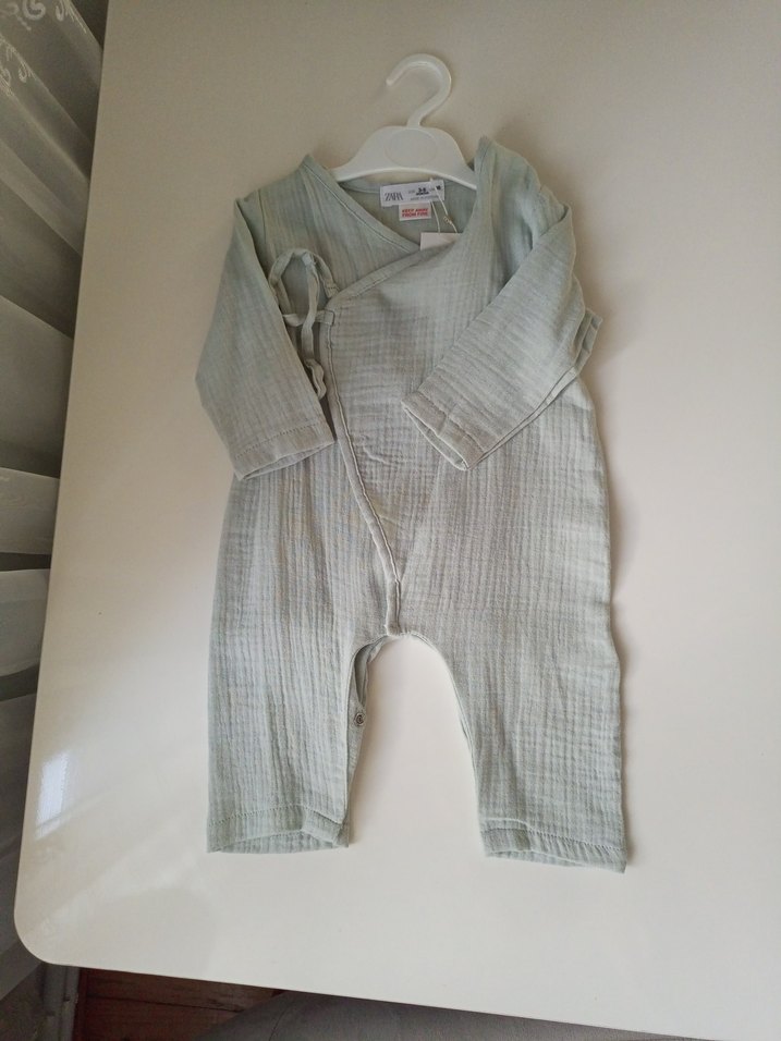 Zara Uzun Kollu Bebek Tulum - Görsel 2