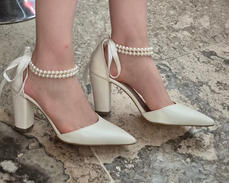 İnci Detaylı Beyaz Kadın Topuklu Ayakkabı - Görsel 2