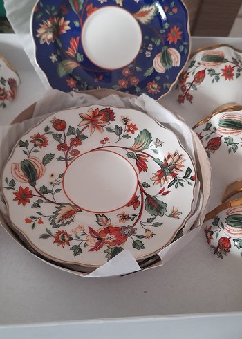 Çiçek Desenli Çok Renkli Tabak Seti - Görsel 2